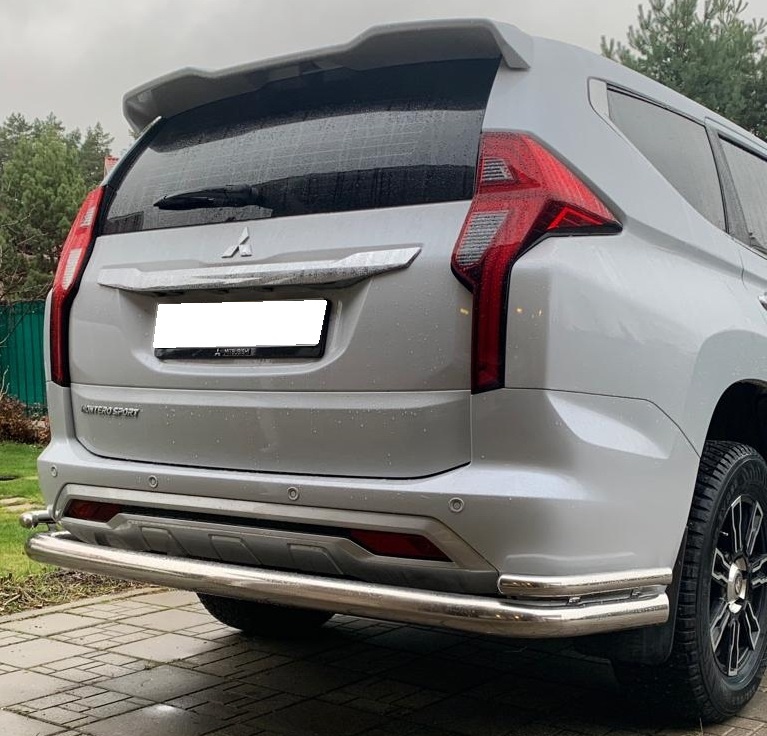 Защита заднего бампера угловая двойная большая d76/42 мм для Mitsubishi Pajero Sport III Рестайлинг