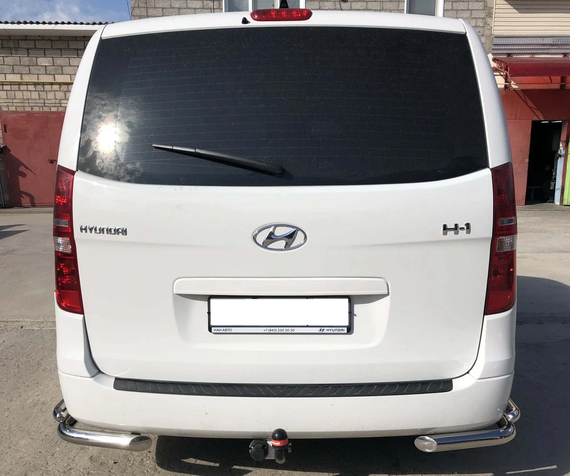 Защита заднего бампера угловая двойная d60/42 мм для Hyundai Grand Starex I Рестайлинг 2  Юко HYGS.18.20