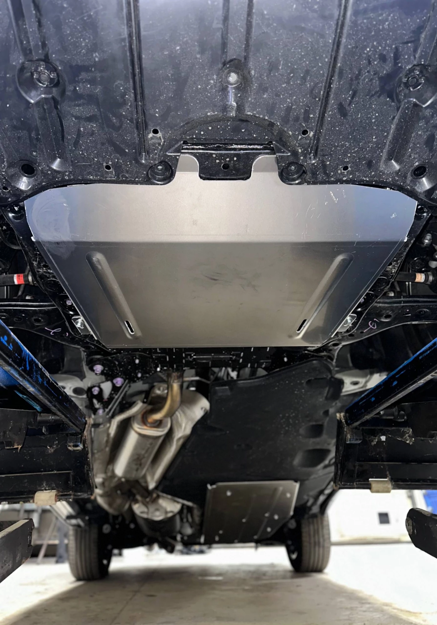 Комплект защит (картер, кпп, задний редуктор, бак) для Toyota Highlander IV (U70)