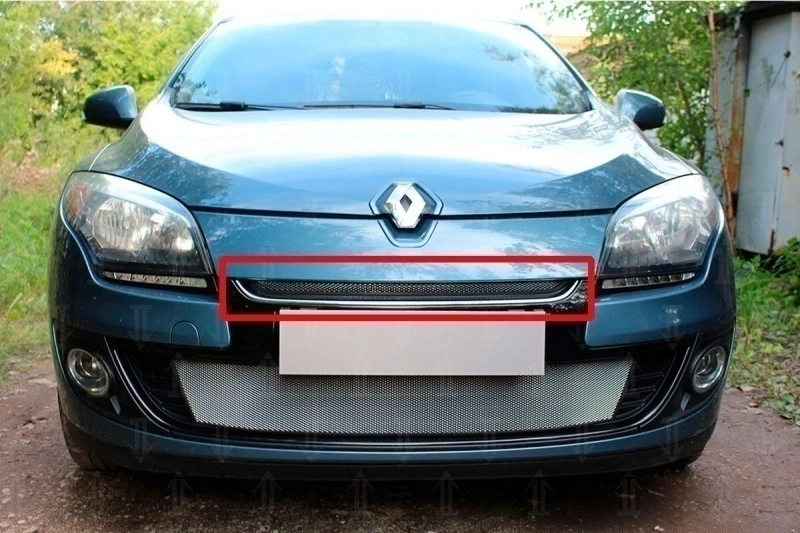 Защитная сетка радиатора верх для Renault Megane III Рестайлинг Хром Стрелка 11 RMEG12.top.chrome
