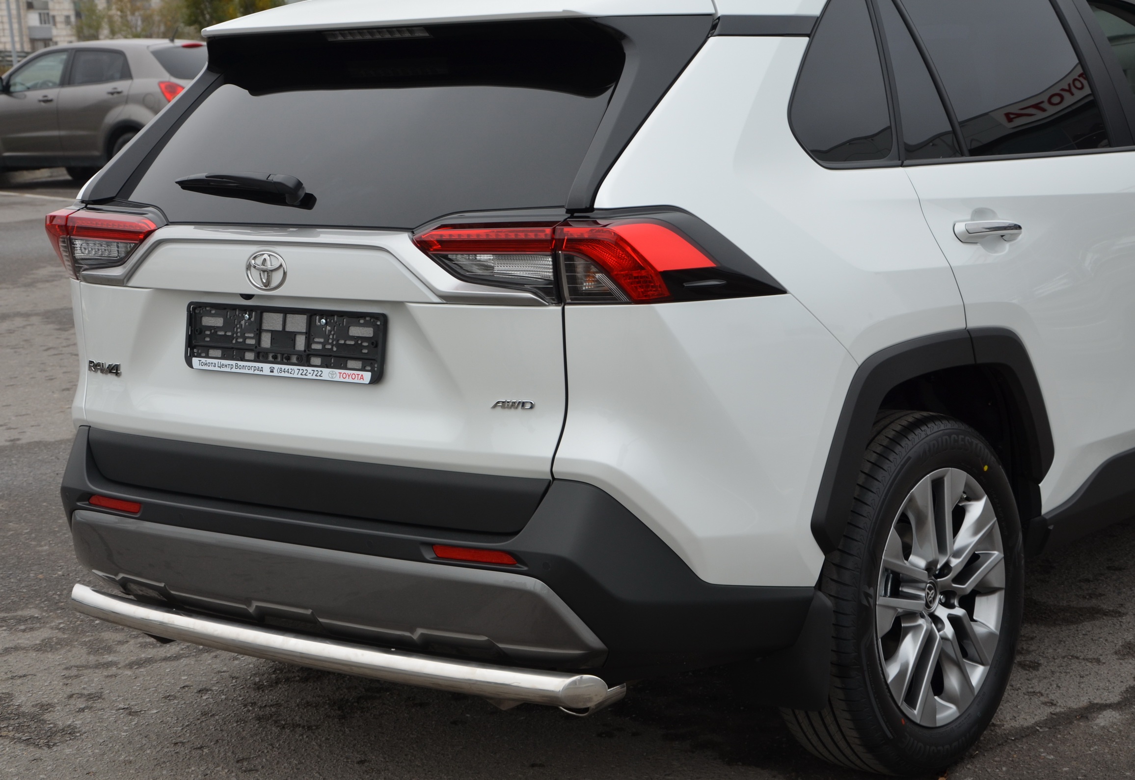 Защита заднего бампера d60 мм для Toyota RAV4 V (XA50)