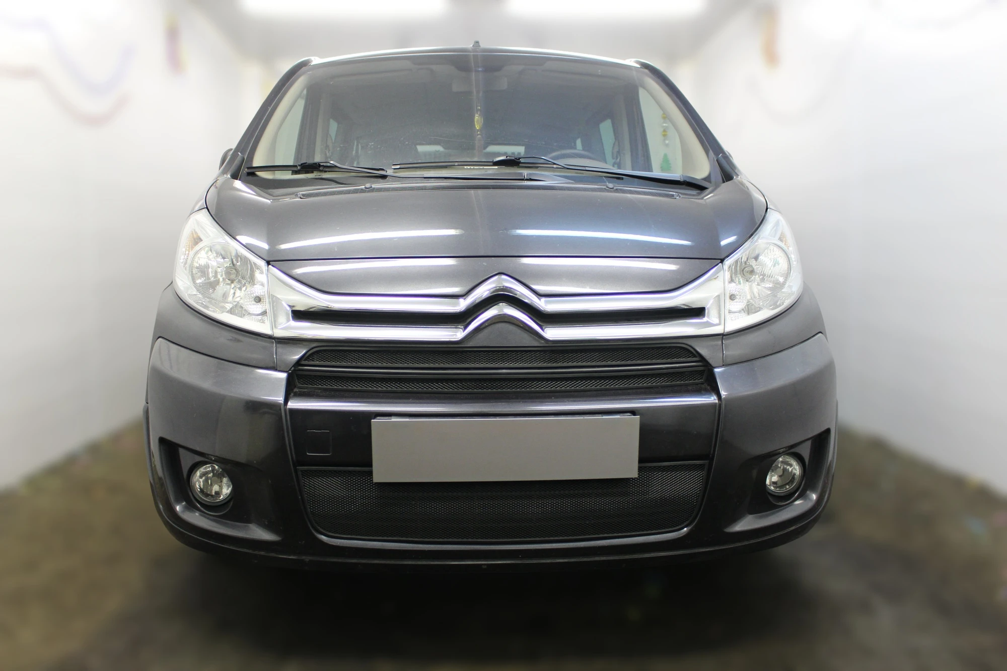 Комплект сеток black верх 2 части и низ для Citroen Jumpy II Рестайлинг Черный Стрелка 11 CJUM12.top.black-CJUM12.bot.black