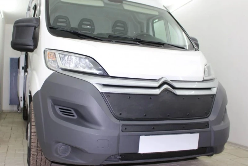 Зимняя заглушка радиатора к съемной сетке (2 части) для Citroen Jumper  II Рестайлинг  Стрелка 11 FDUC14.bot2
