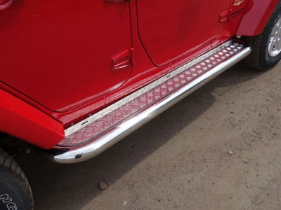 Пороги с площадкой 76,1 мм для Jeep Wrangler III (JK)