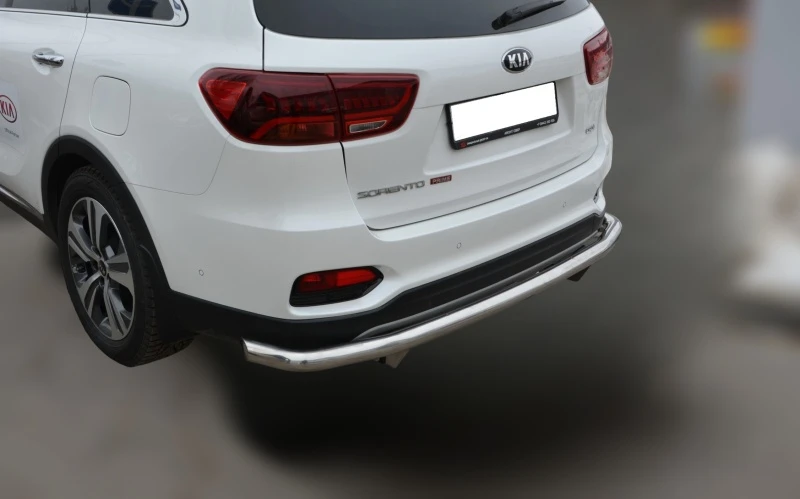 Защита заднего бампера угловая большая d60 мм для Kia Sorento III Prime  Юко KSR.15.21-1