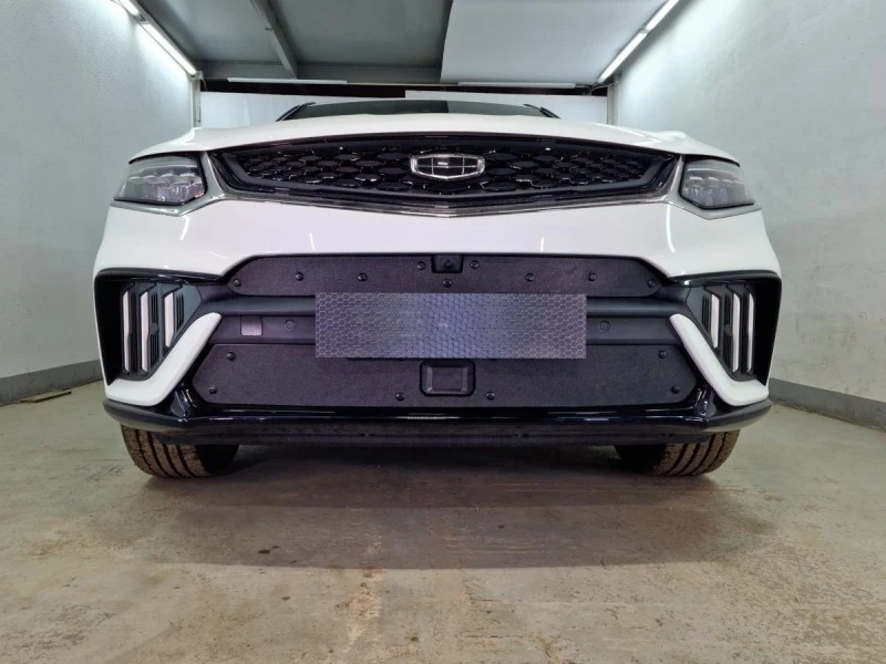 Зимняя заглушка радиатора к съемной сетке низ для Geely Tugella I Рест  Стрелка 11 GTUG23.bot