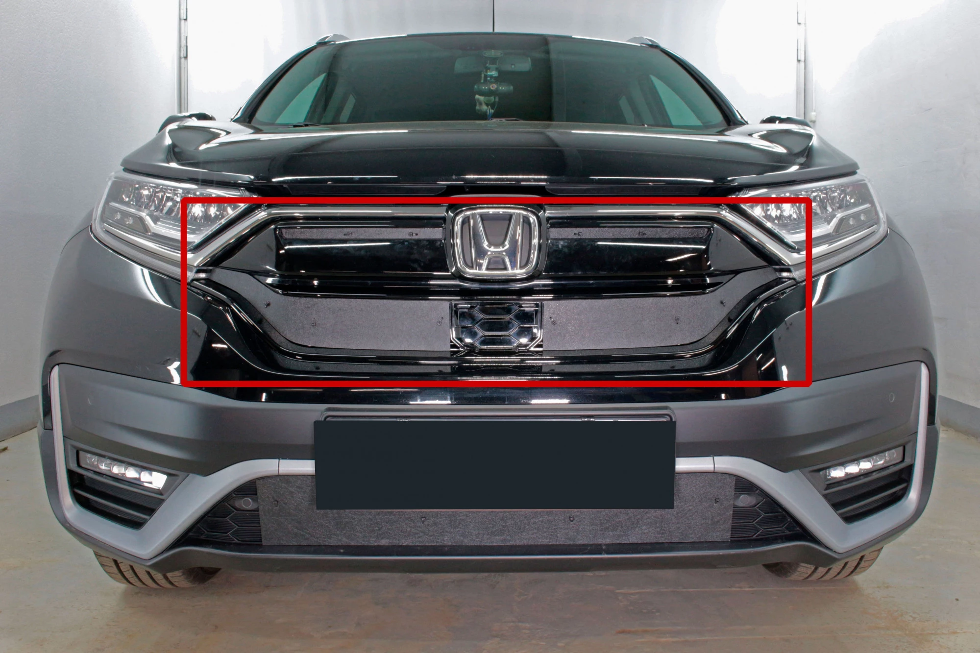 Зимняя заглушка радиатора на стяжке верх (4 части) для Honda CR-V V Рестайлинг Черный