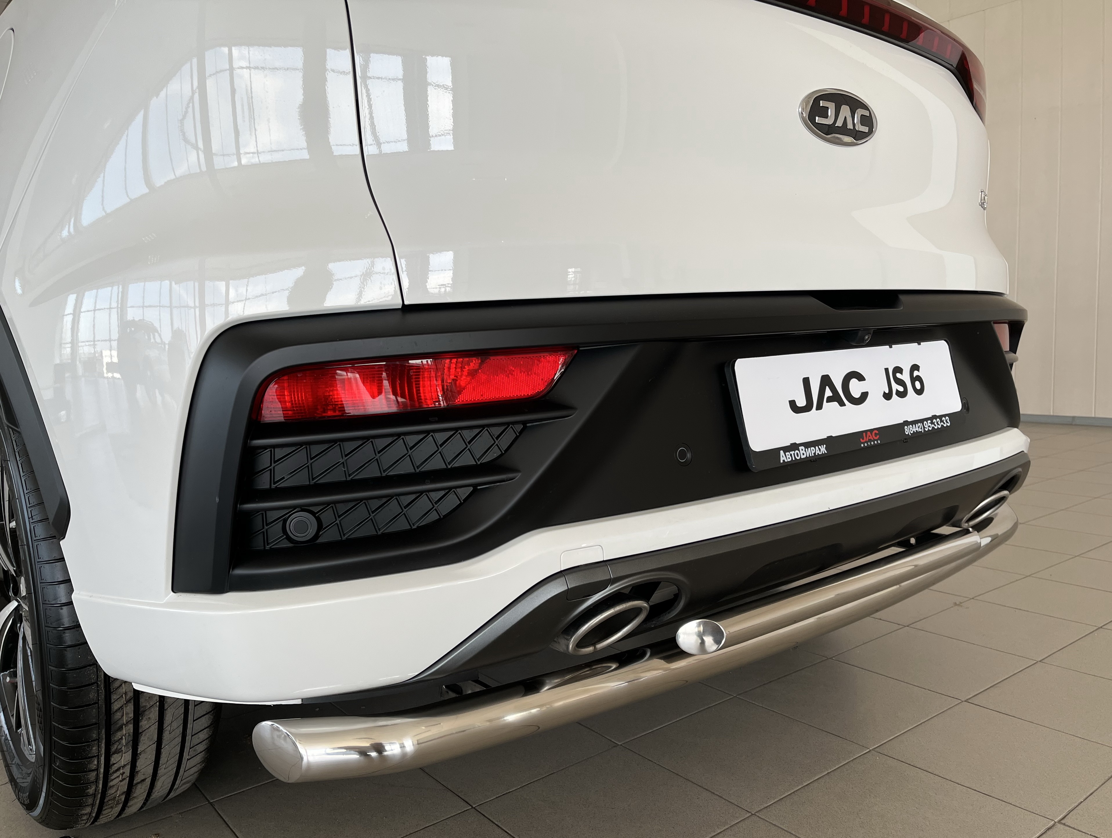 Защита заднего бампера двойная d60/42 мм для JAC JS6