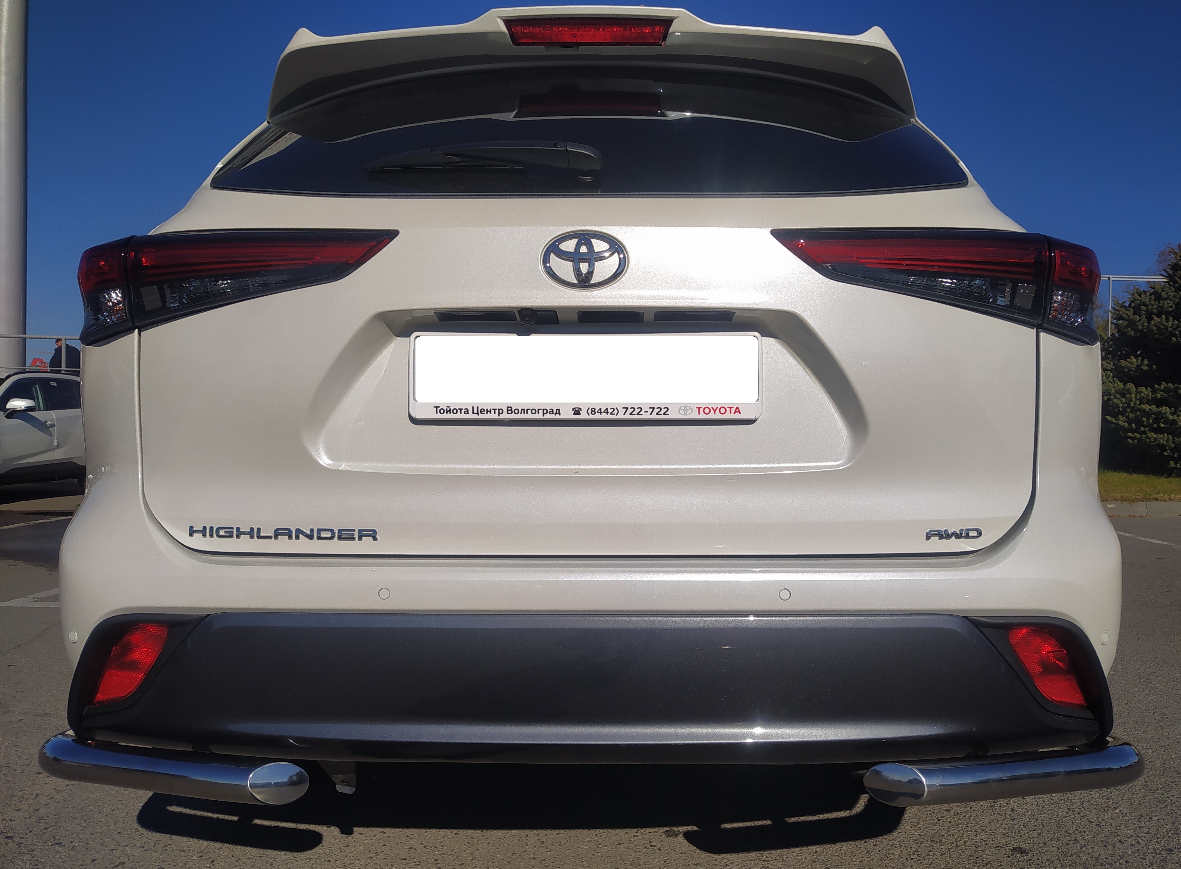 Защита заднего бампера угловая d60 мм для Toyota Highlander IV (U70)
