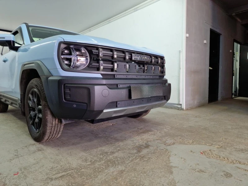 Зимняя заглушка радиатора на стяжке верх 5 частей для Haval H3 I Черный Стрелка 11 ZZ.HAVH3.top