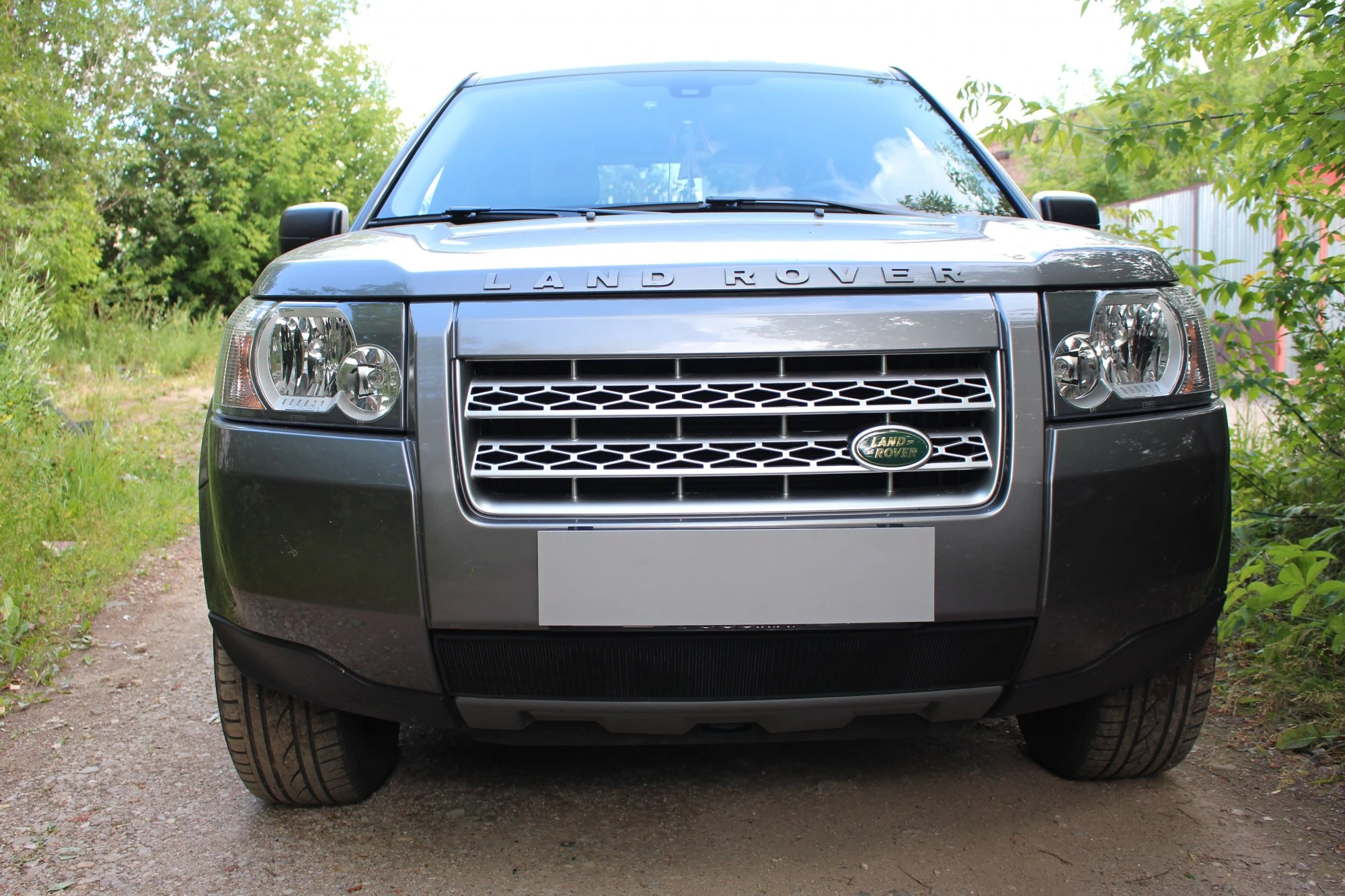 Защитная сетка радиатора для Land Rover Freelander II Черный