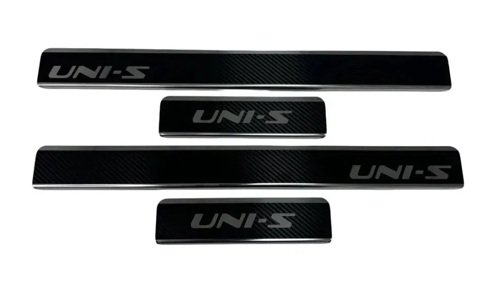 Накладки на пороги нержавеющая сталь под карбон 4шт. для Changan UNI-S