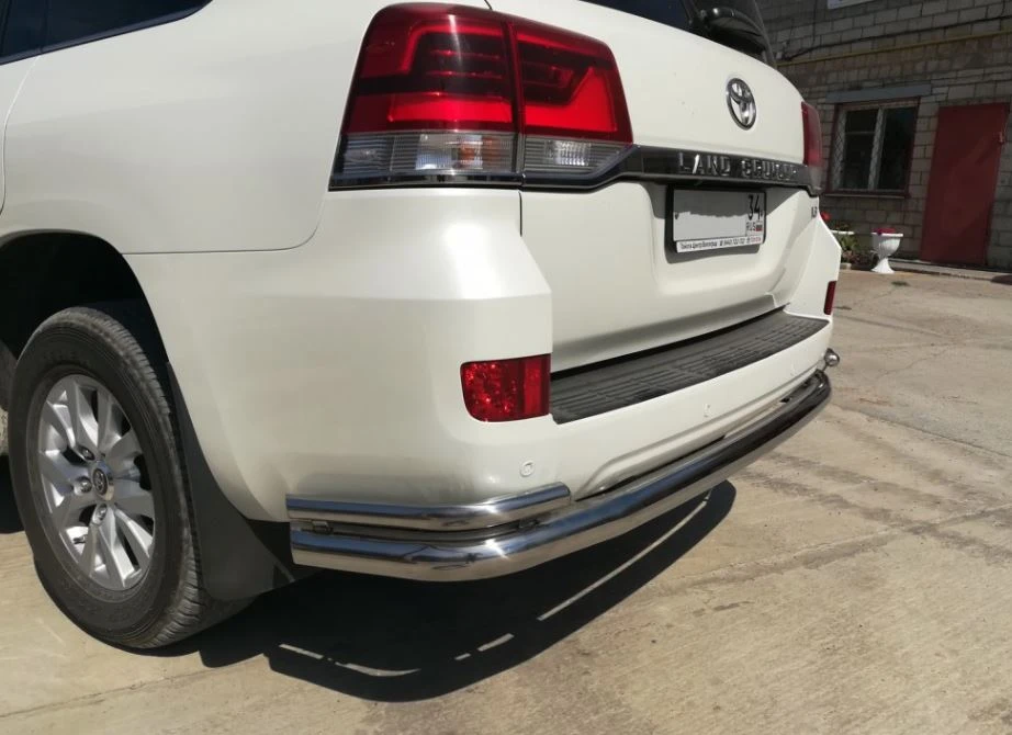 Защита заднего бампера угловая большая двойная d76/53 мм для Lexus LX III  Юко LLX.570.07.22