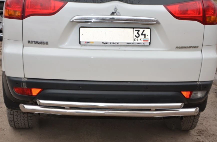 Защита заднего бампера двойная d60/42 мм для Mitsubishi Pajero Sport II  Юко MSPS.08.16
