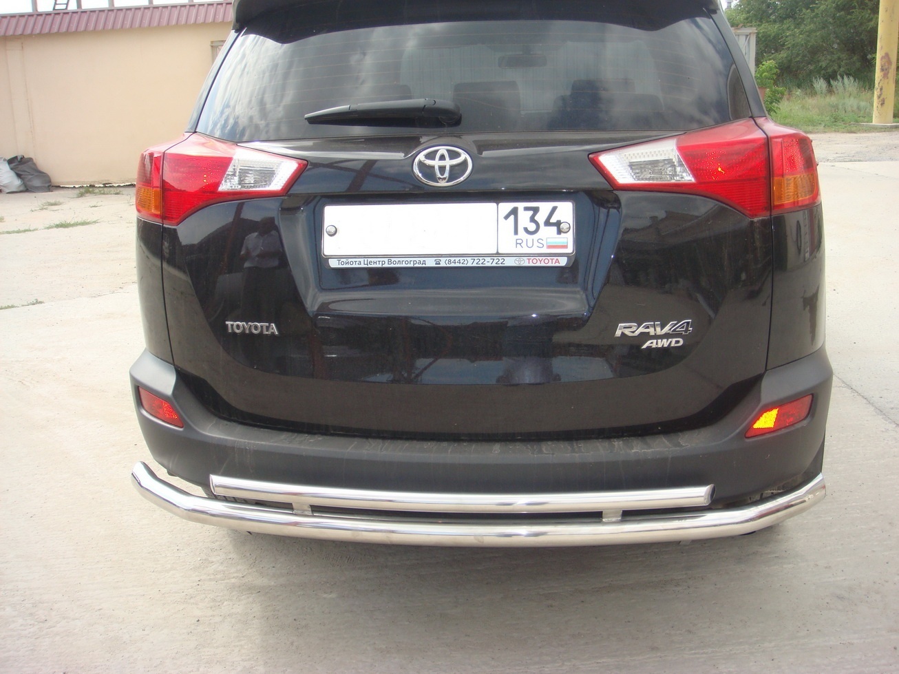 Защита заднего бампера двойная d60/42 мм для Toyota RAV4 IV (XA40)