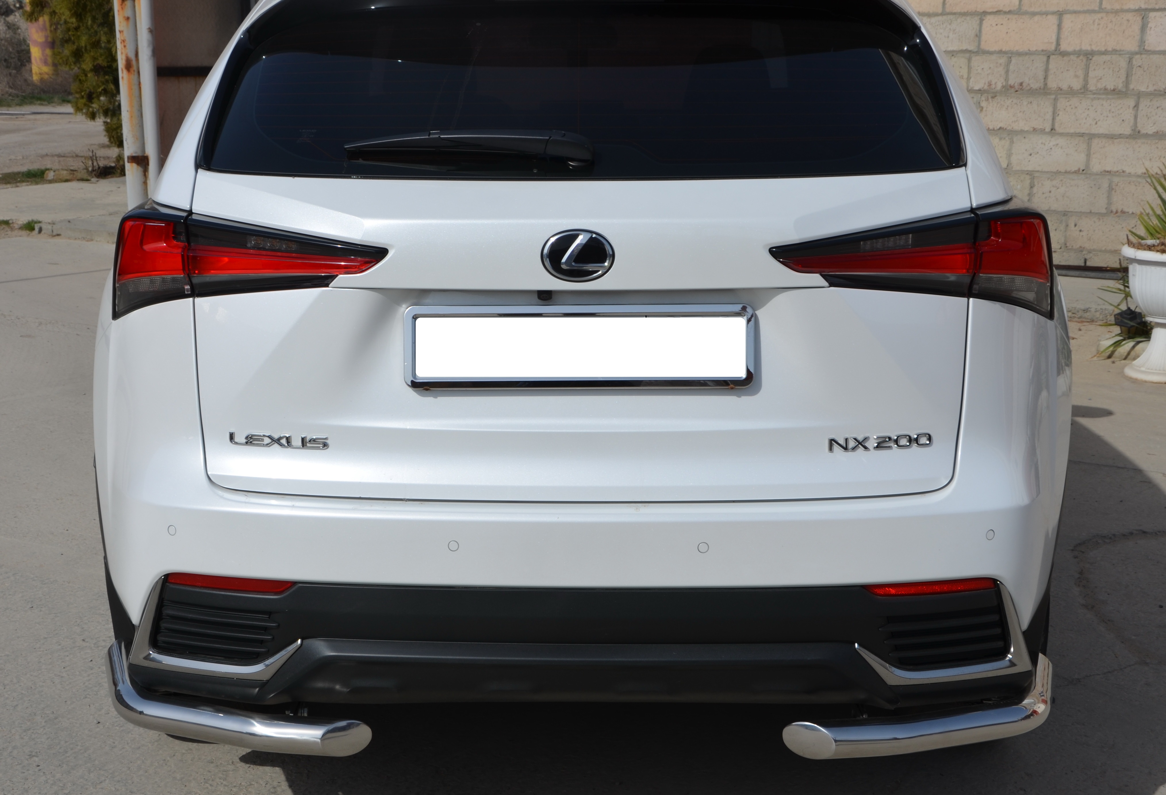 Защита заднего бампера угловая d60 мм для Lexus NX I Рестайлинг