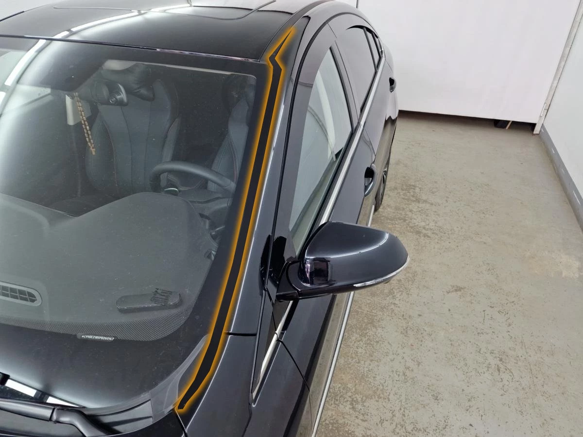 Водосток лобового стекла Премиум для Omoda S5