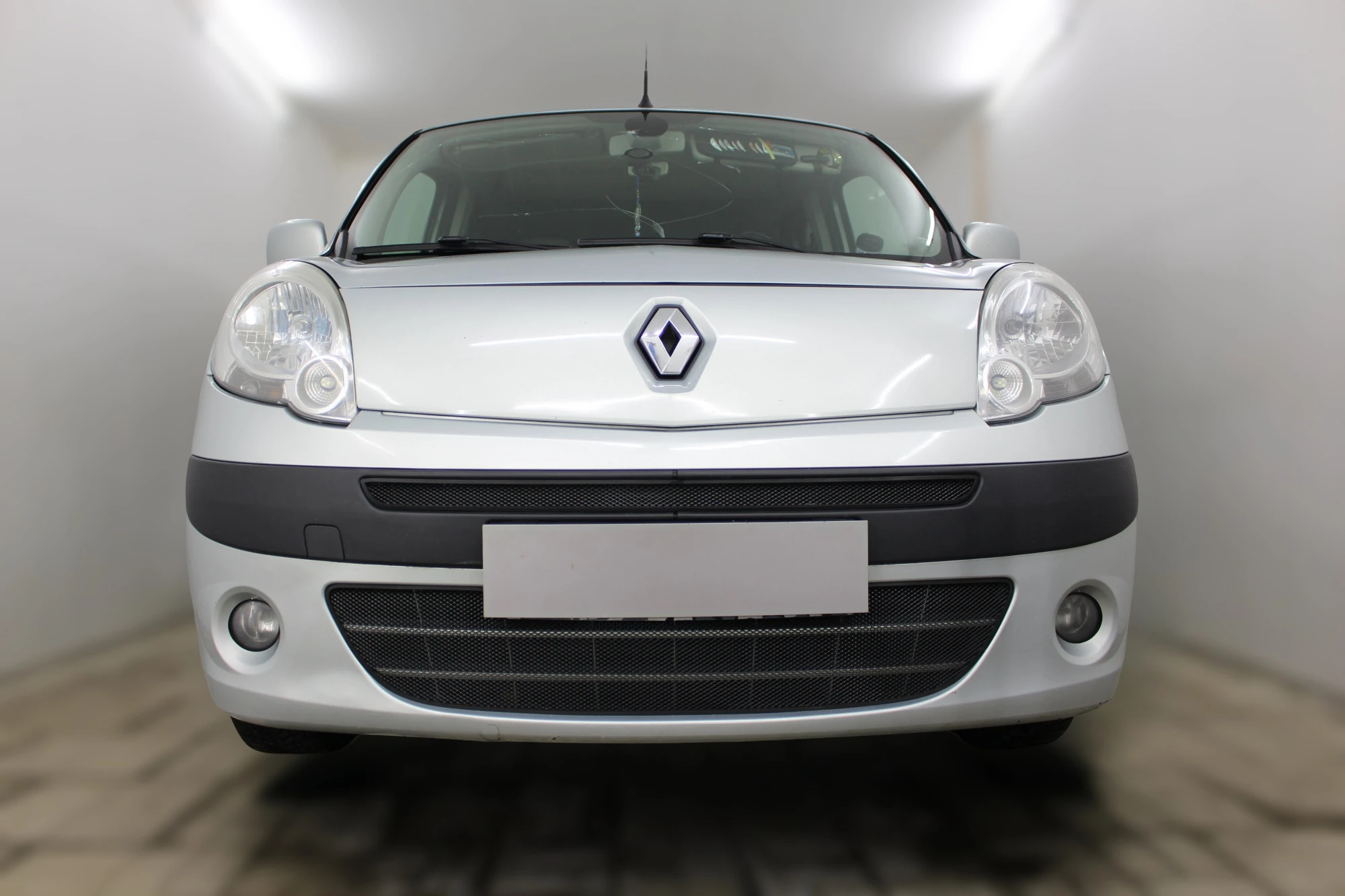 Комплект сеток black верх и низ для Renault Kangoo II Черный