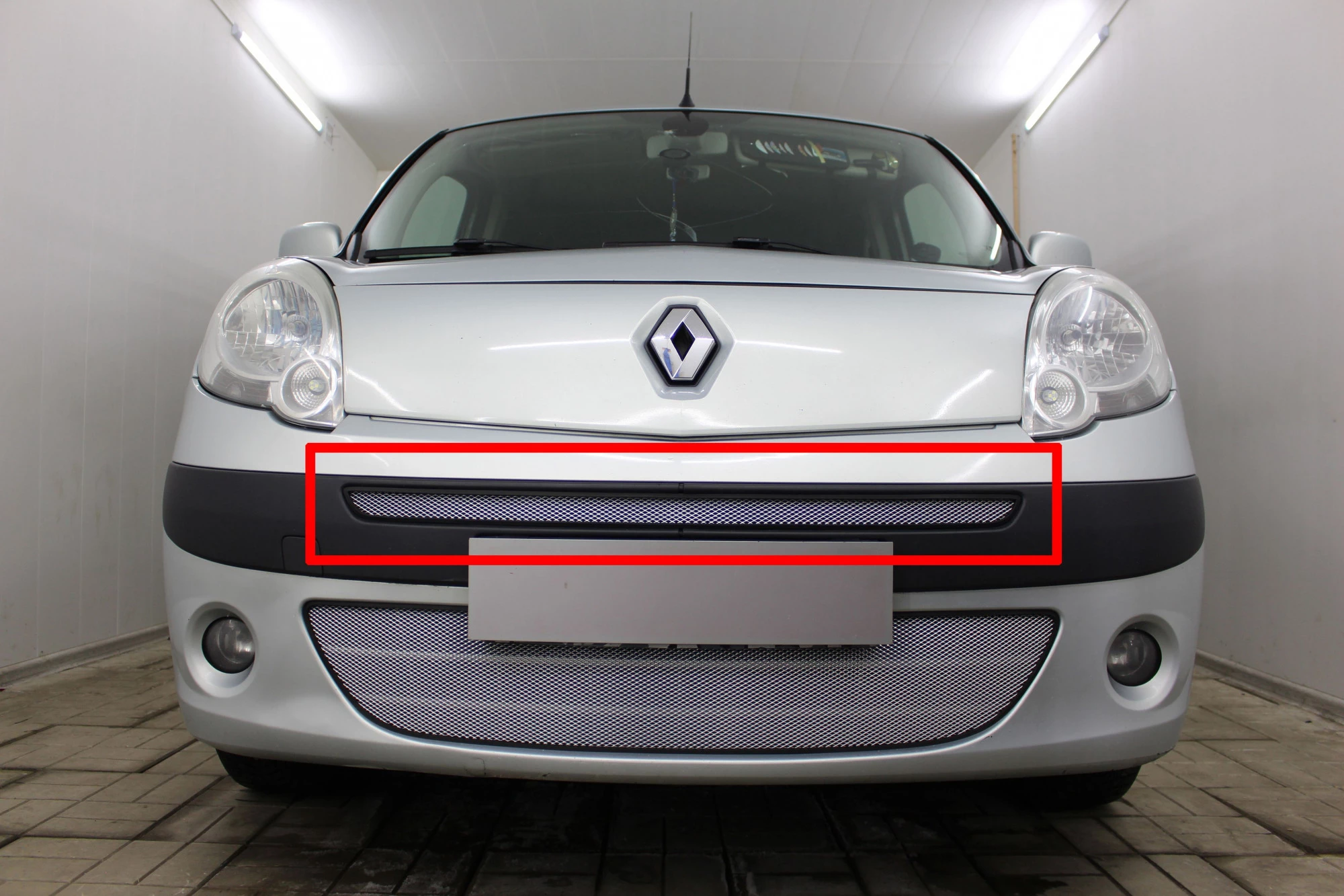 Защитная сетка радиатора верх для Renault Kangoo II Хром