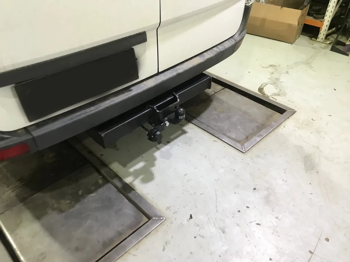 Фаркоп Oris c типом шара F для Mercedes-Benz Sprinter (VS30) III