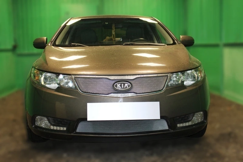 Комплект сеток chrome верх и низ для Kia Cerato II Хром Стрелка 11 KCER11.top.chrome-KCER11.bot.chrome