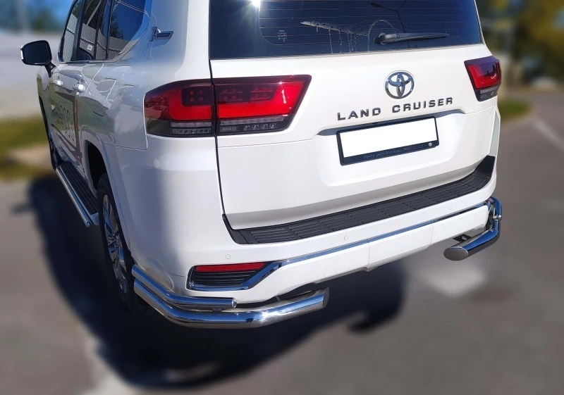 Защита заднего бампера угловая двойная d76/42 мм для Toyota Land Cruiser 300 Series  Юко TLCU300.21.20
