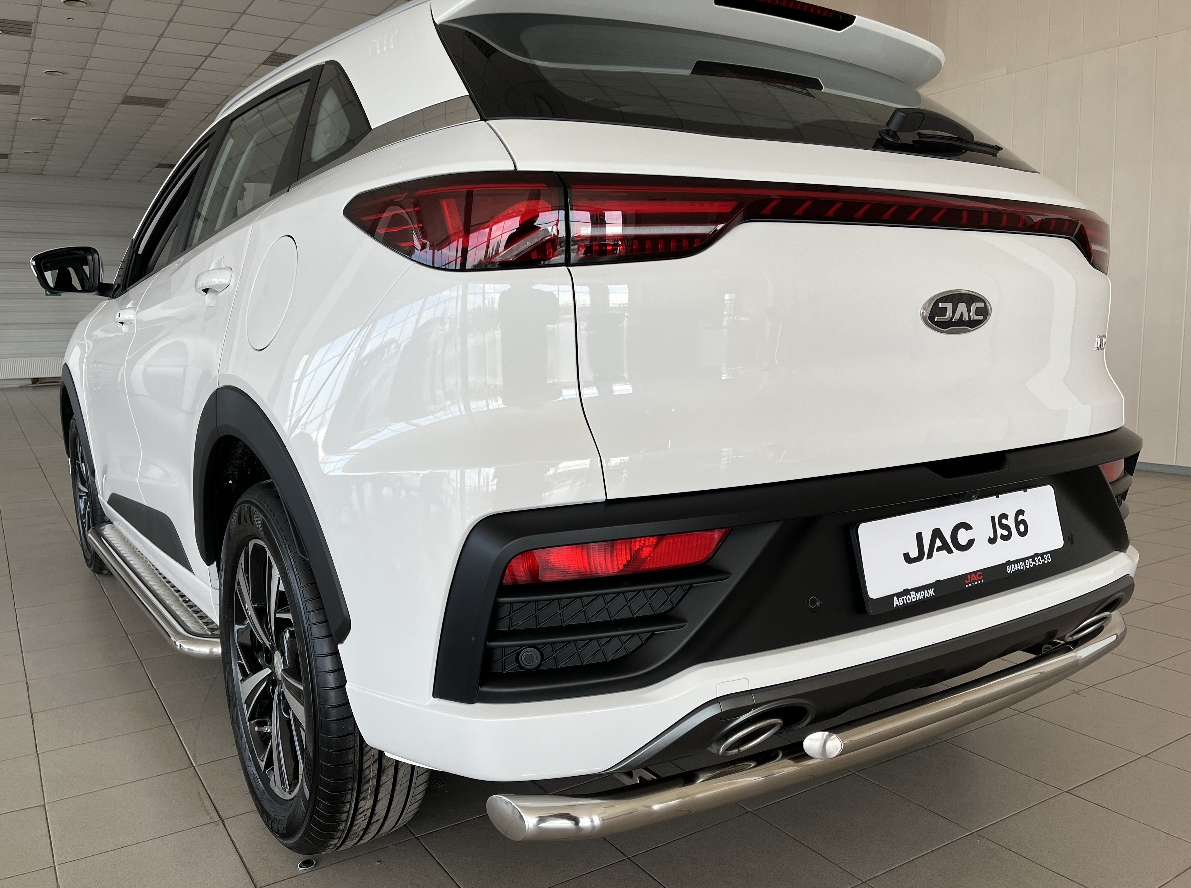 Защита заднего бампера двойная d60/42 мм для JAC JS6