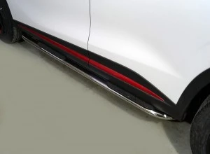 Пороги овальные гнутые с накладкой 75х42 мм для Omoda C5 I