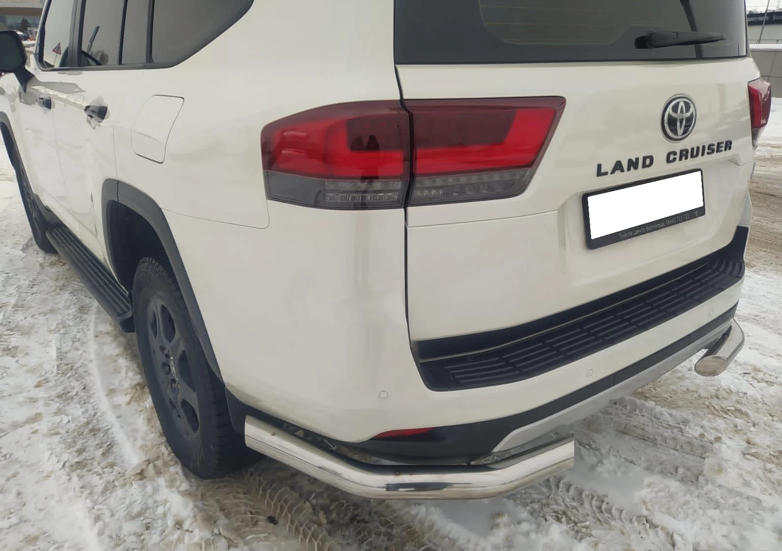 Защита заднего бампера угловая d76 мм для Toyota Land Cruiser 300 Series  Юко TLCGRS300.21.18