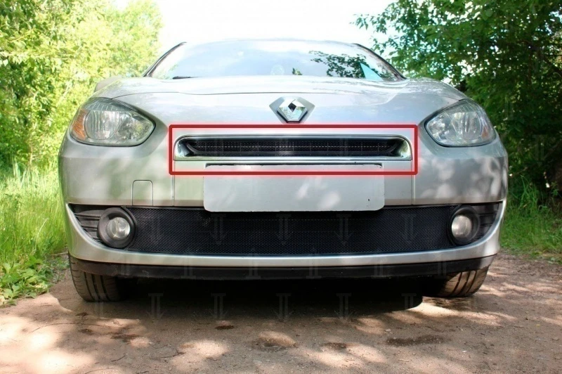 Защитная сетка радиатора верх для Renault Fluence I Черный Стрелка 11 RFLU09.top.black