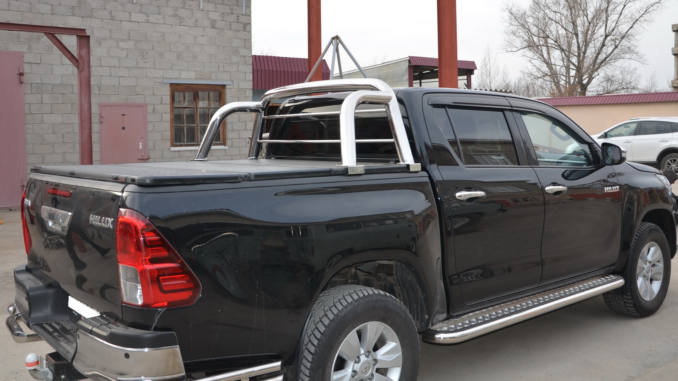 Защитные дуги d76/20 мм для Toyota Hilux VIII Рестайлинг