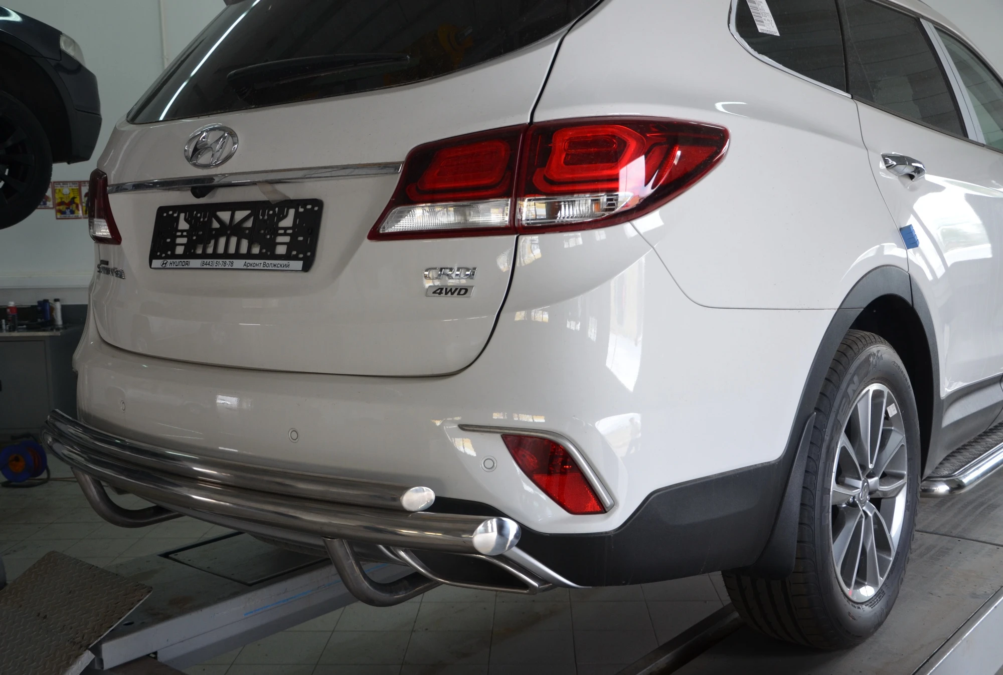 Защита заднего бампера двойная d60/42 мм для Hyundai Grand Santa Fe I Рестайлинг  Юко HYSFG.18.16