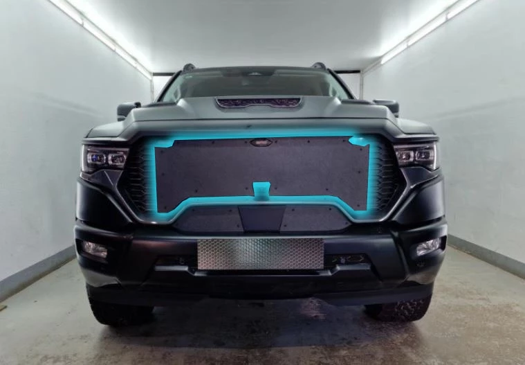 Зимняя заглушка радиатора на стяжке верх для Foton Tunland V9 I Черный Стрелка 11 ZZ.FOTTUNV9.top