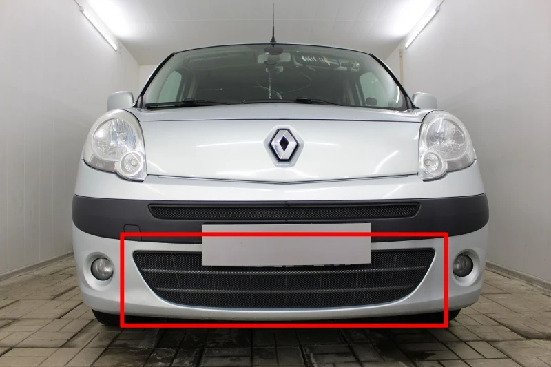 Защитная сетка радиатора низ для Renault Kangoo II Черный Стрелка 11 RKAN08.bot.black
