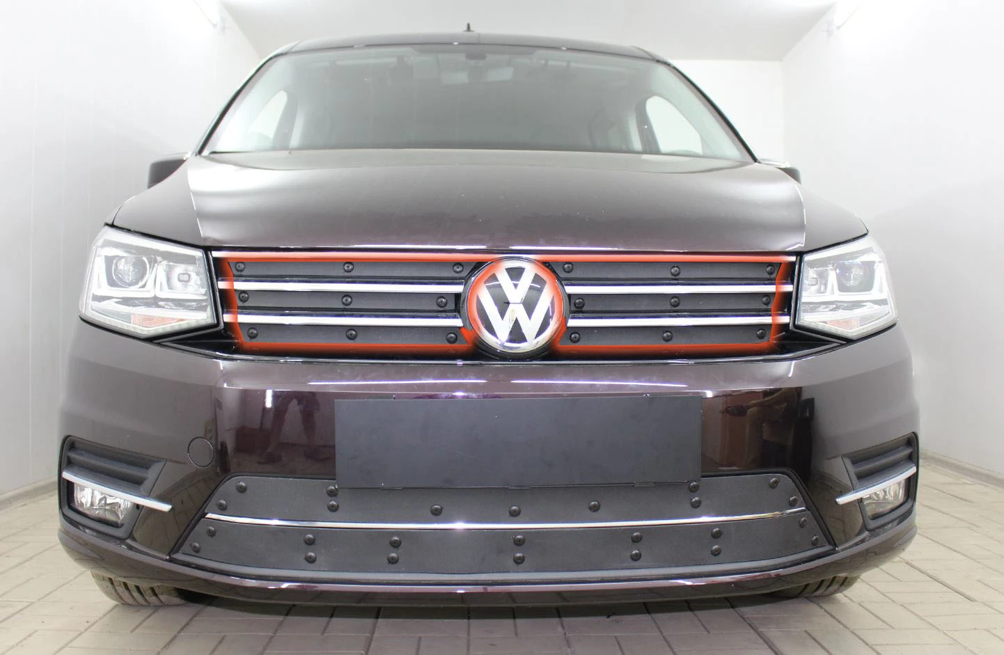 Зимняя заглушка радиатора к съемной сетке верх (6 частей) для Volkswagen Caddy IV