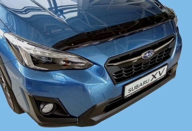 Дефлектор капота темный для Subaru XV II