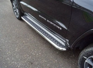 Пороги с площадкой 60,3 мм для Jeep Grand Cherokee IV (WK2) Рестайлинг 2