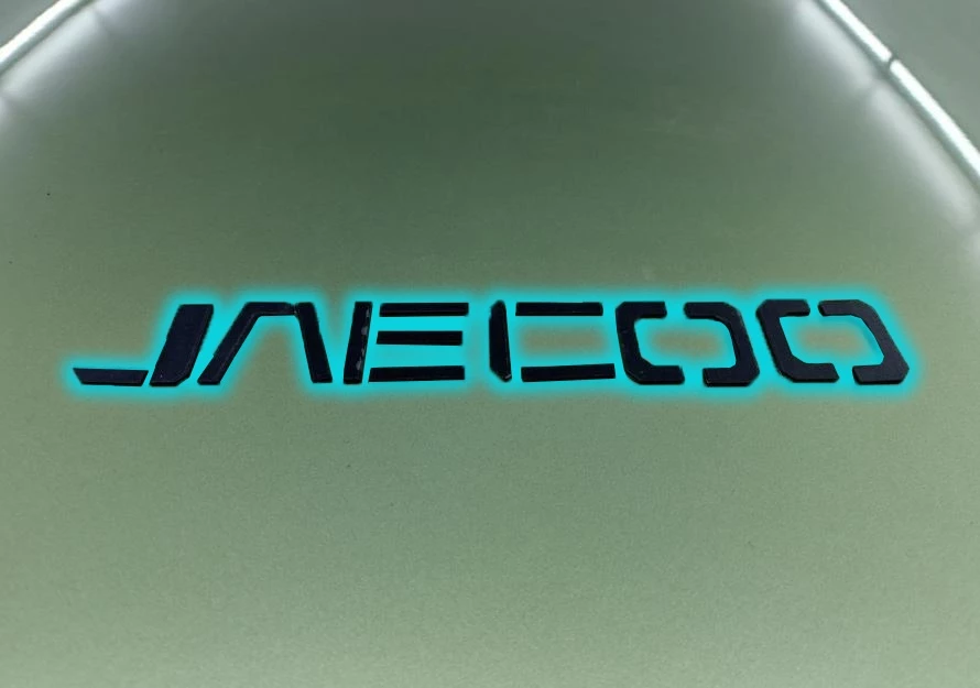 Наклейки на логотип для Jaecoo J8