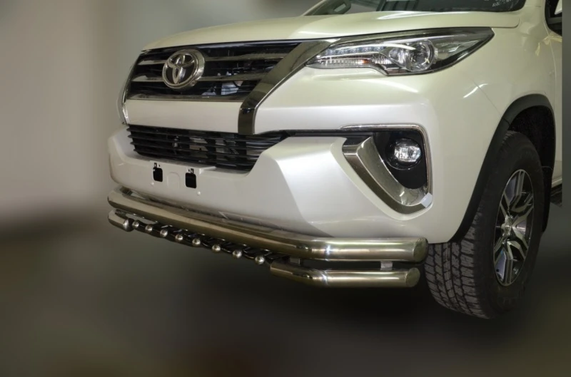 Защита переднего бампера тройная с защитой зубья d76/60/42 мм для Toyota Fortuner II  Юко TF.17.06