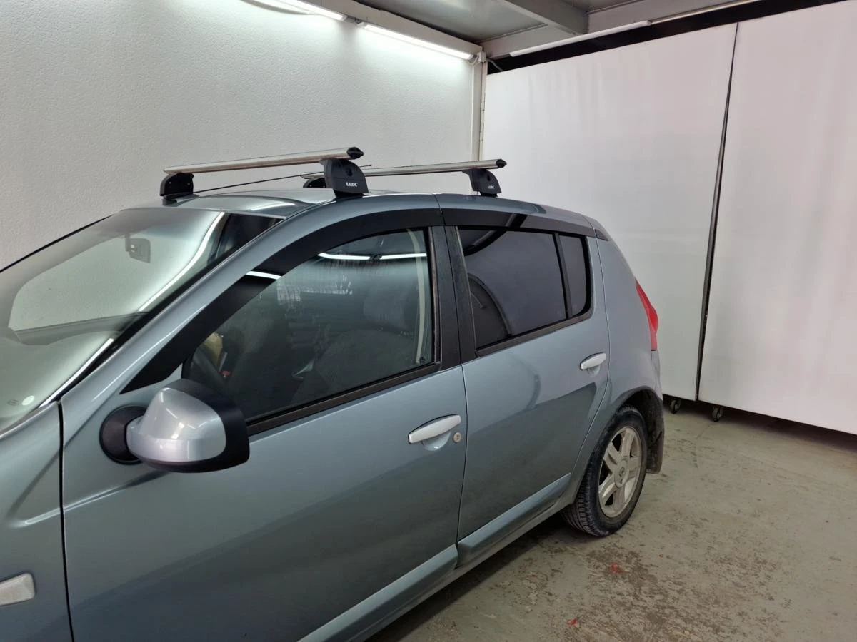 Дефлекторы окон 2D 6 шт для Renault Sandero I