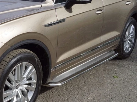 Пороги с площадкой (нерж. лист) 75х42 мм для Volkswagen Touareg III Рестайлинг