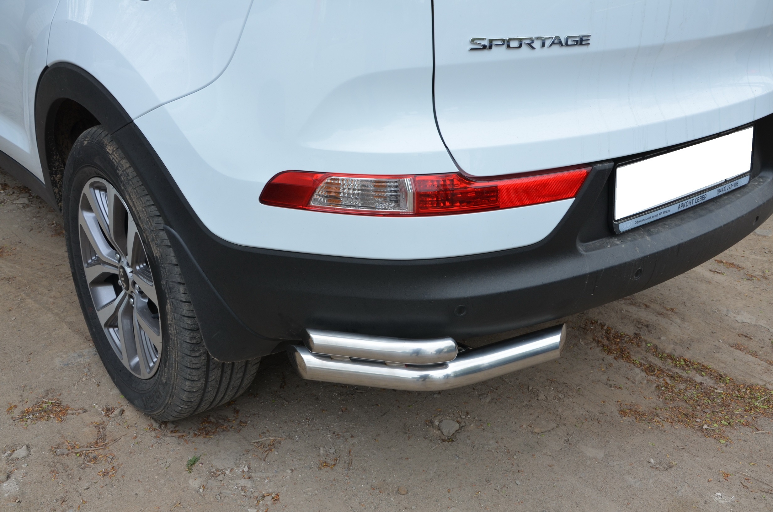 Защита заднего бампера угловая двойная d60/42 мм для Kia Sportage IV Рестайлинг