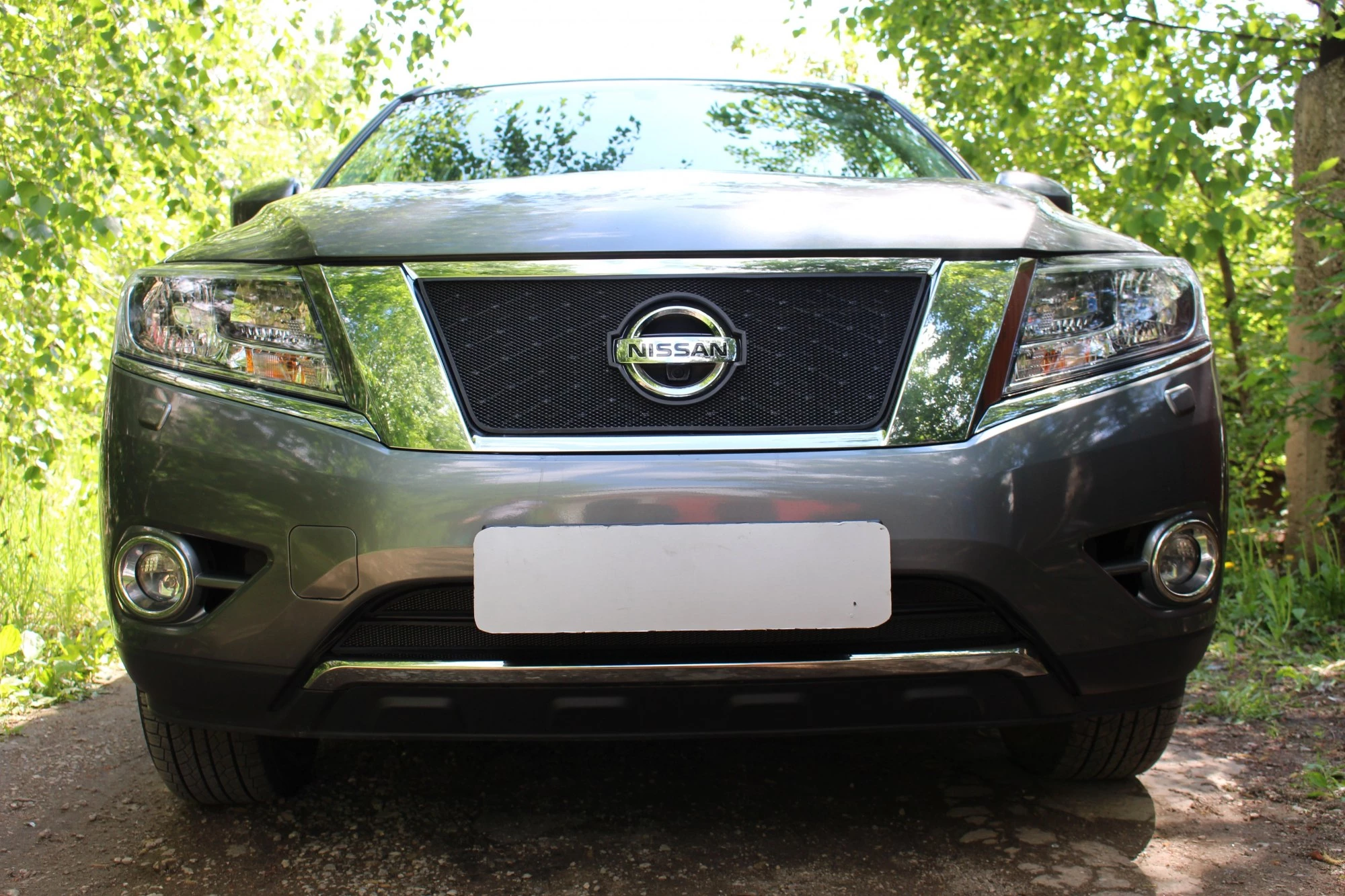 Защитная сетка радиатора низ 2 части для Nissan Pathfinder IV