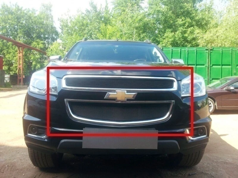 Защитная сетка радиатора комплект 2 части для Chevrolet TrailBlazer II Черный Стрелка 11 CHTB13.black