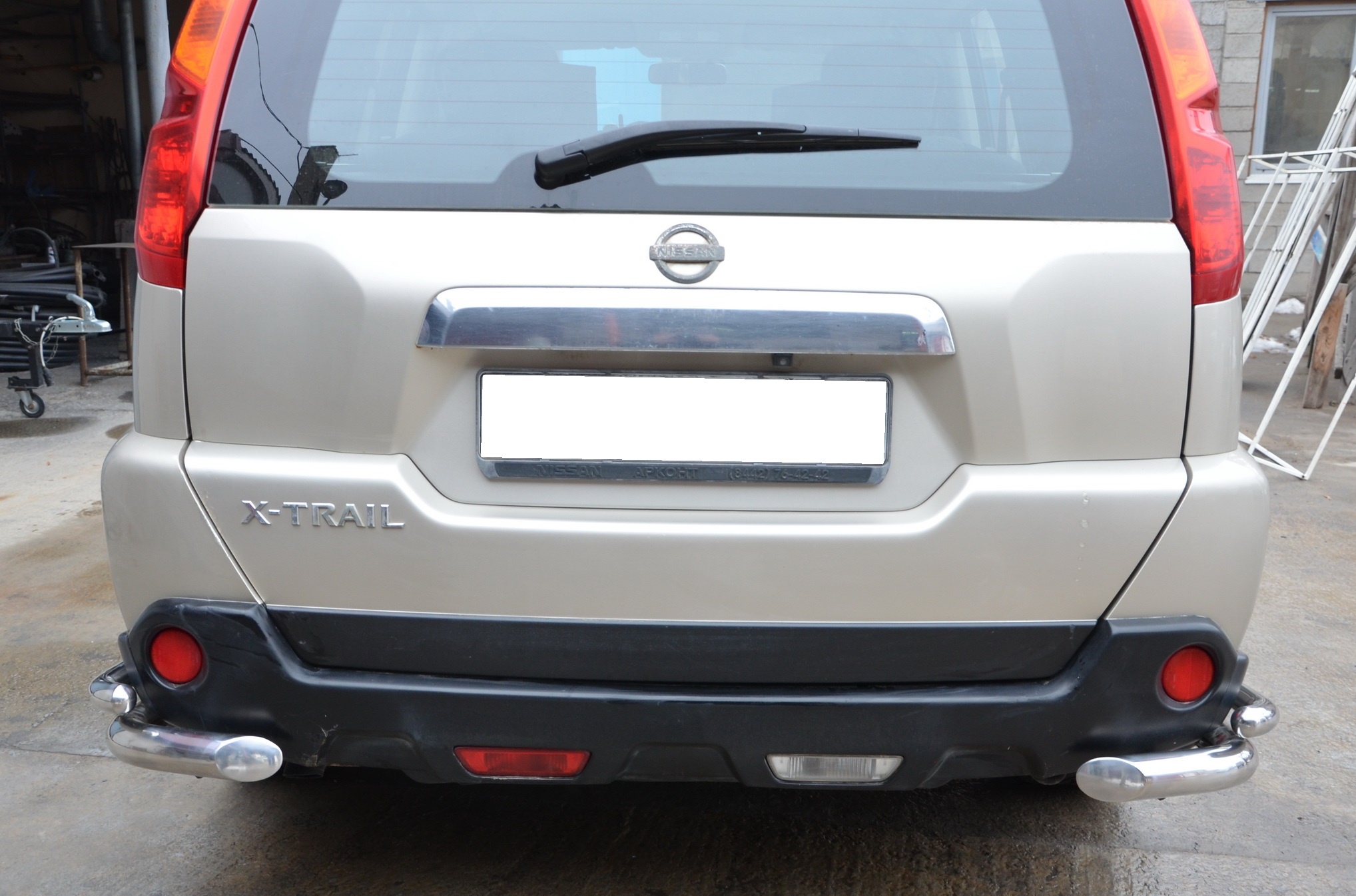 Защита заднего бампера угловая двойная d60/42 мм для Nissan X-Trail II Рестайлинг