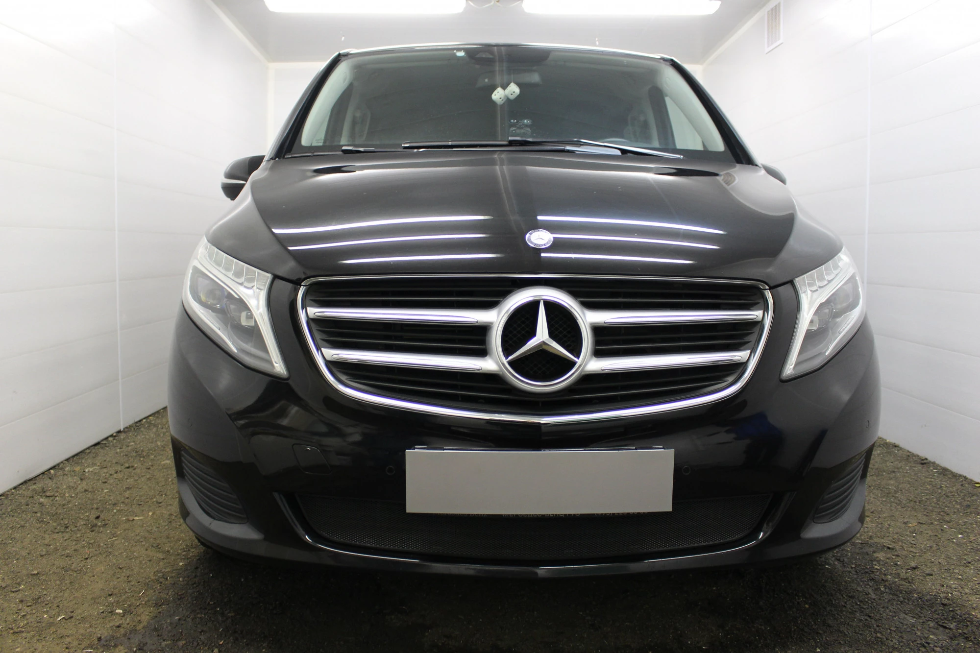 Защитная сетка радиатора для Mercedes-Benz V-Класс III (W447) Черный Стрелка 11 MBV14.black