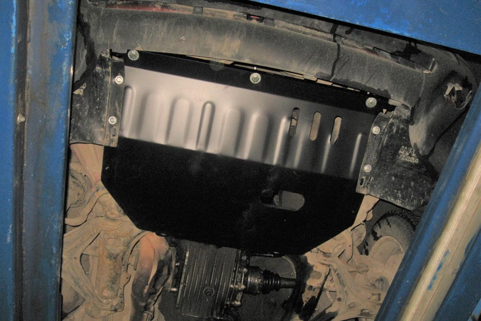 Защита картера для Audi 80 V (B4) Черный Alfeco ALF3015ST