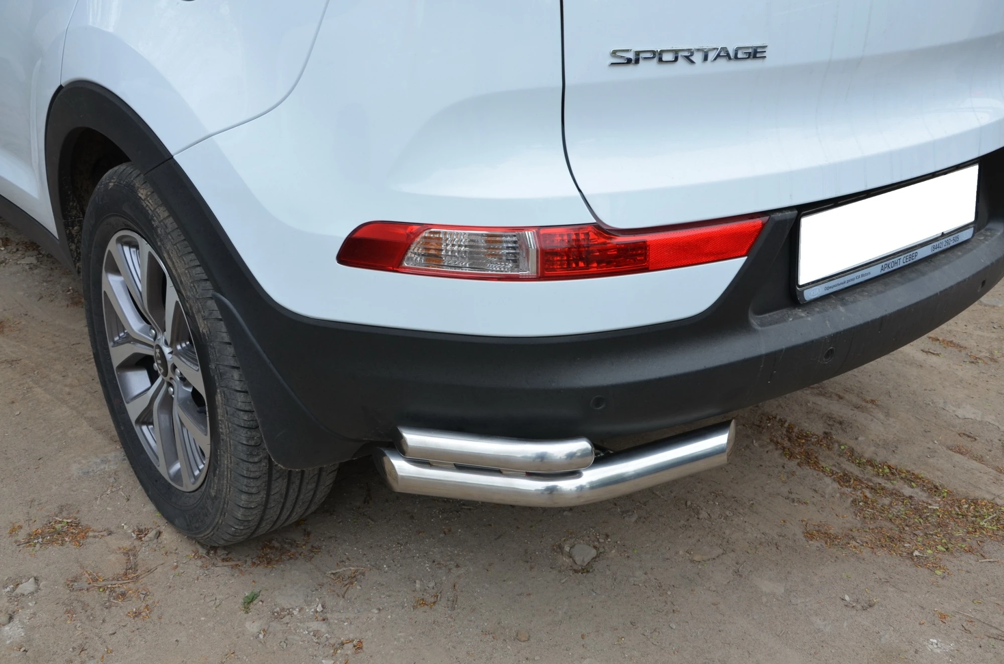 Защита заднего бампера угловая двойная d60/42 мм для Kia Sportage IV Рестайлинг  Юко KSP.18.20