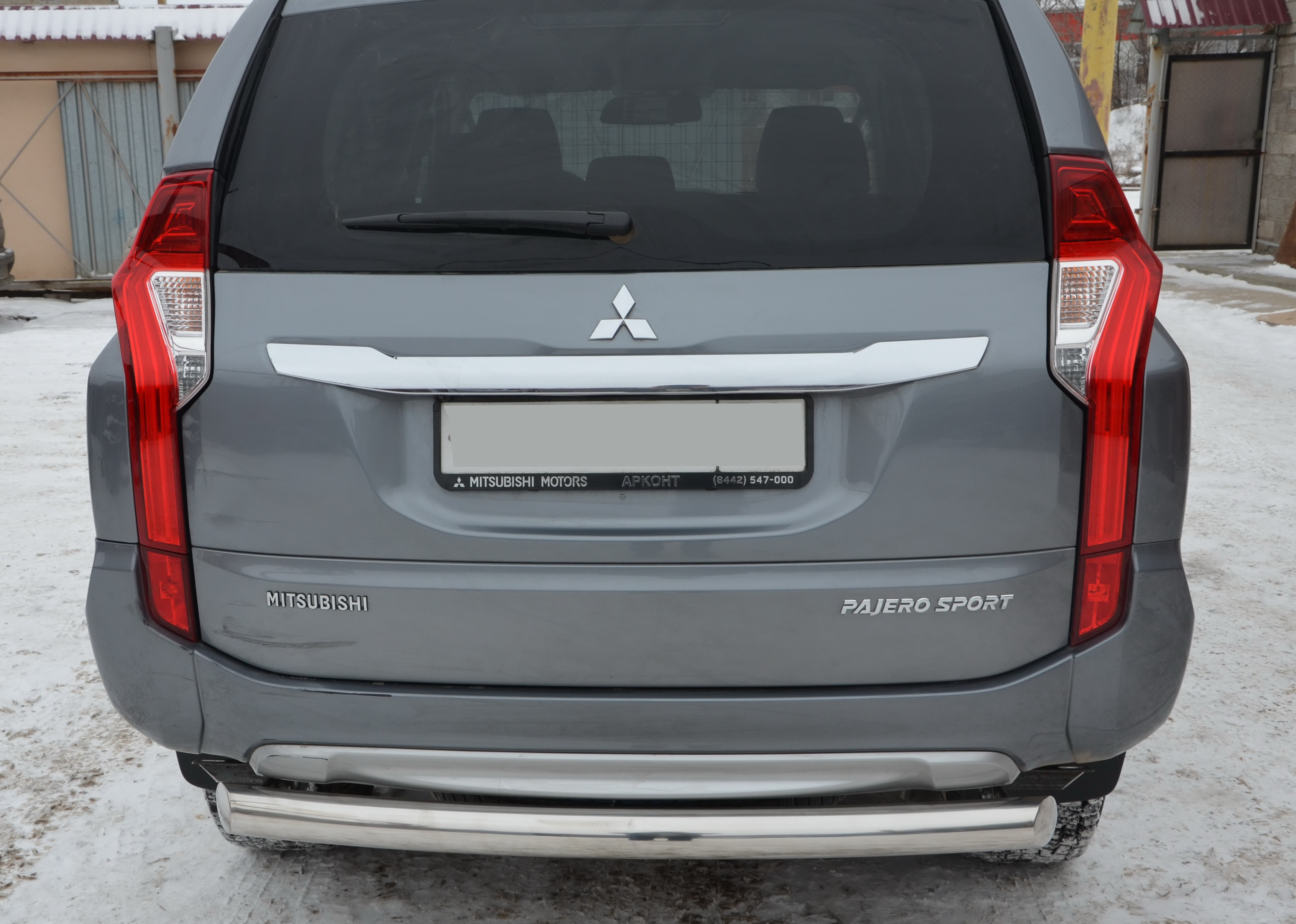 Защита заднего бампера d76 мм для Mitsubishi Pajero Sport III