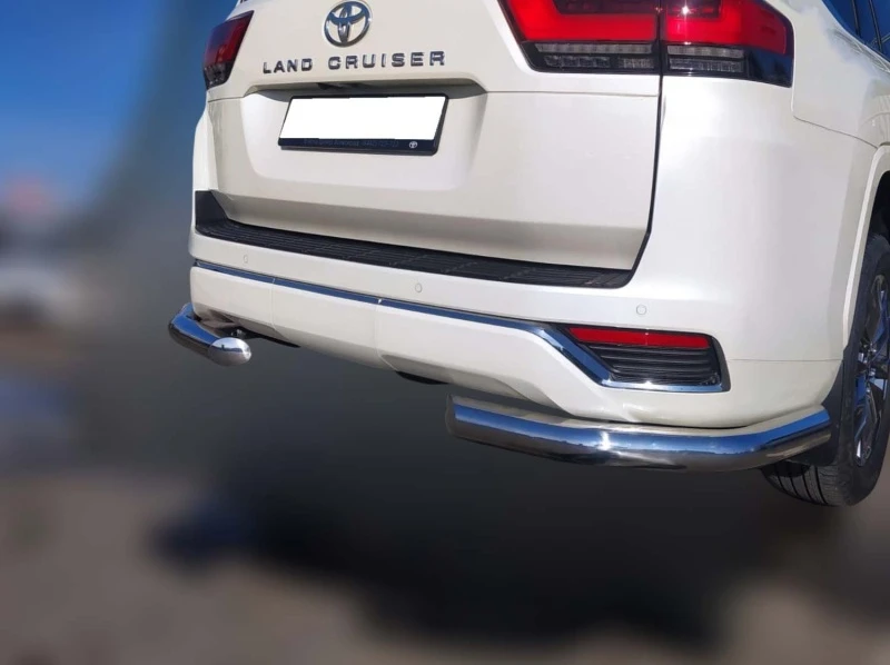Защита заднего бампера угловая d76 мм для Toyota Land Cruiser 300 Series  Юко TLCU300.21.18